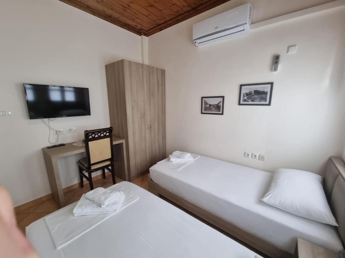 Romeo'S Guest House Берат Екстер'єр фото